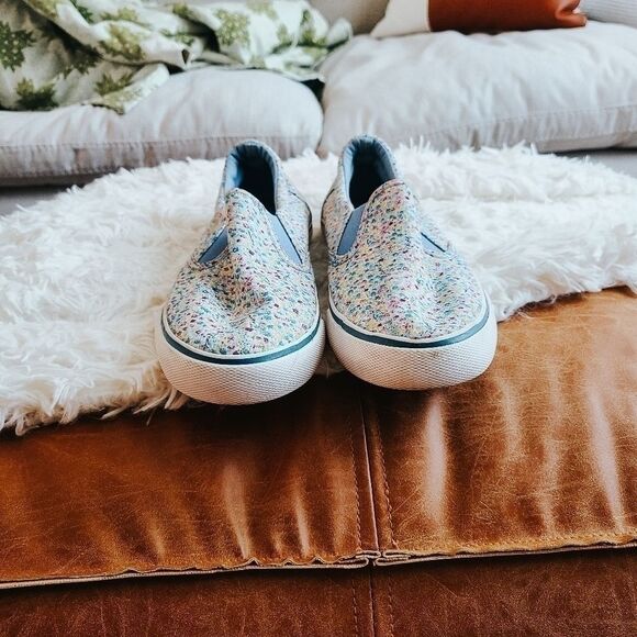 3/$20 SUGAR Low Top Floral Sneakers Size 9.5 - Picture 3 of 5